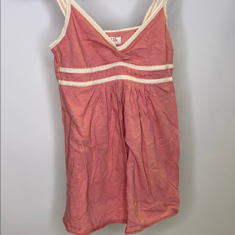 Pink hollister detailed cami